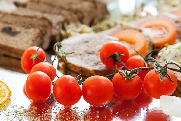 Cherry tomatoes — Stock Photo, Image