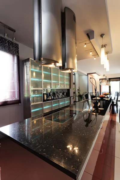 çağdaş, modern bir mutfak tezgah