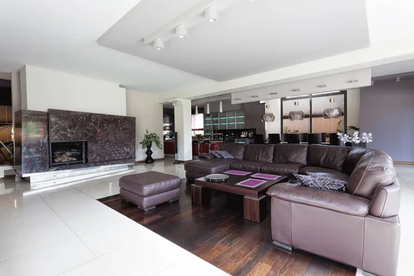 Spacious modern living room — Stock Photo, Image