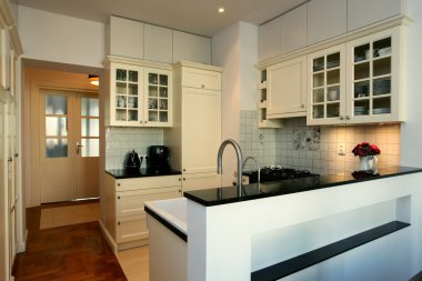 mutfak beyaz ve Ekru