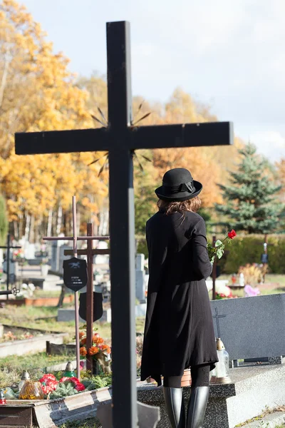 Crosses at cemetery — Stock Photo, Image