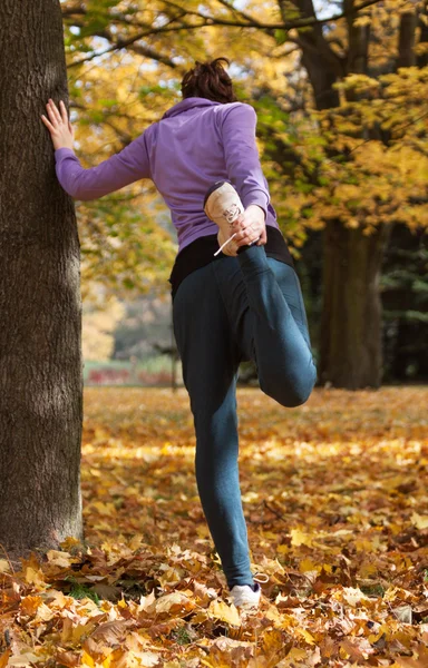 Utomhus stretching — Stockfoto