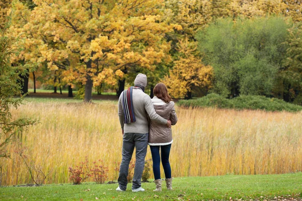 Glückliches Paar — Stockfoto