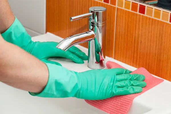 Sink cleaning — Stock Photo, Image