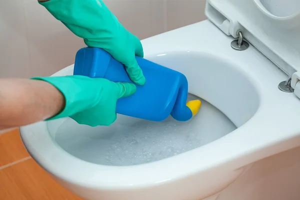 Toilet cleaning — Stock Photo, Image