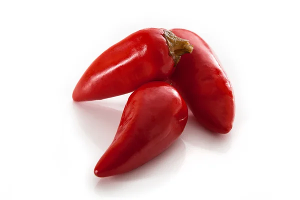 Pequeños pimientos rojos — Foto de Stock