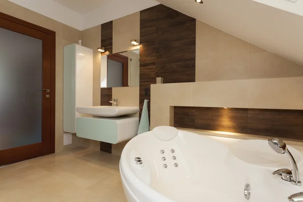 Bathroom with bathtub — Stock Photo, Image