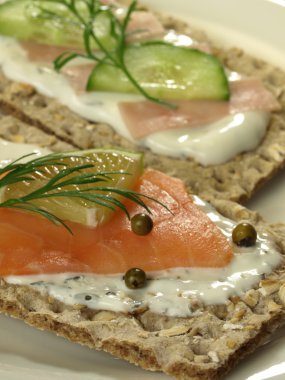 diyet ekmek dilimleri