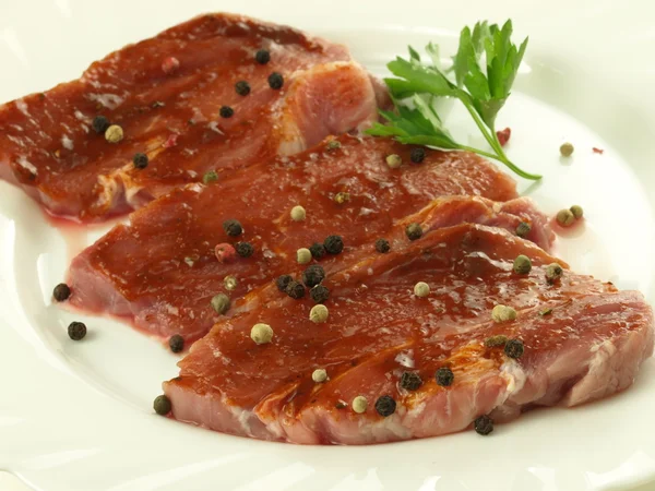 Carne marinada — Fotografia de Stock
