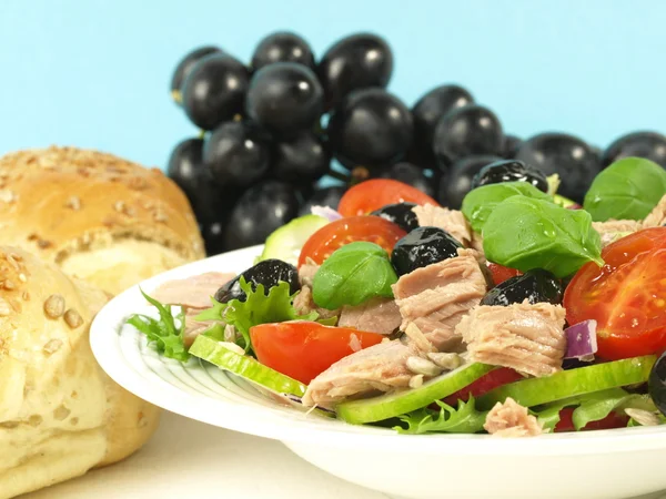 Tuna salad with bread — Stock Photo, Image