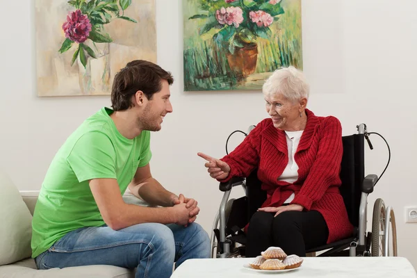 Uitgeschakeld met kleinzoon — Stockfoto