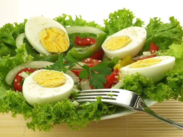 Eggs with vegetables — Stock Photo, Image