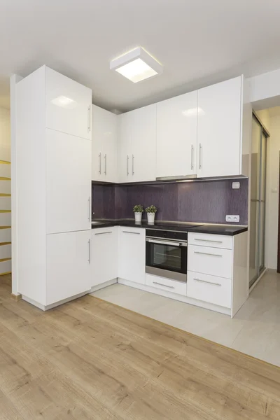Útulný byt - kuchyňský nábytek — Stock fotografie