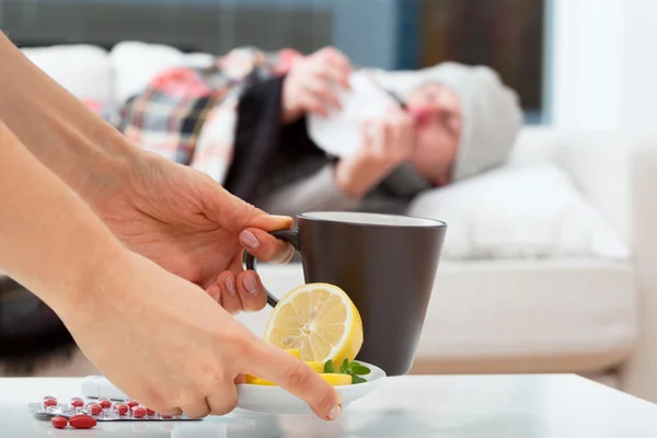 Cuidado de um paciente — Fotografia de Stock