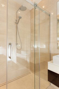 Çağdaş Cam duş banyo