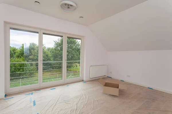 Spacious room being renovated — Stock Photo, Image