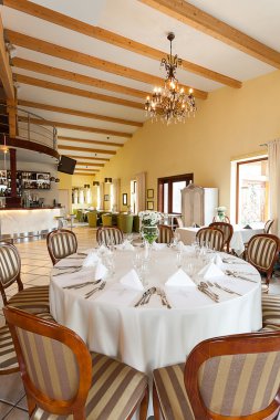 Akdeniz iç - çizgili sandalyeler