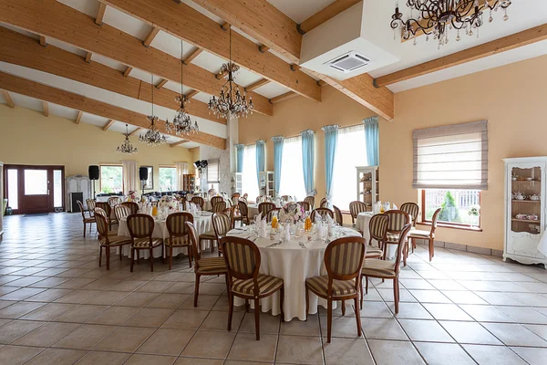 Mediterranean interior - elegant party — Stock Photo, Image