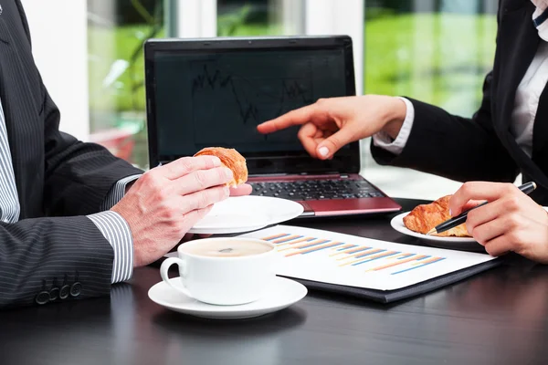 Coffee break at the business meeting — Stock Photo, Image