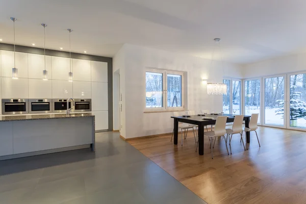 Kitchen and dining room — Stock Photo, Image