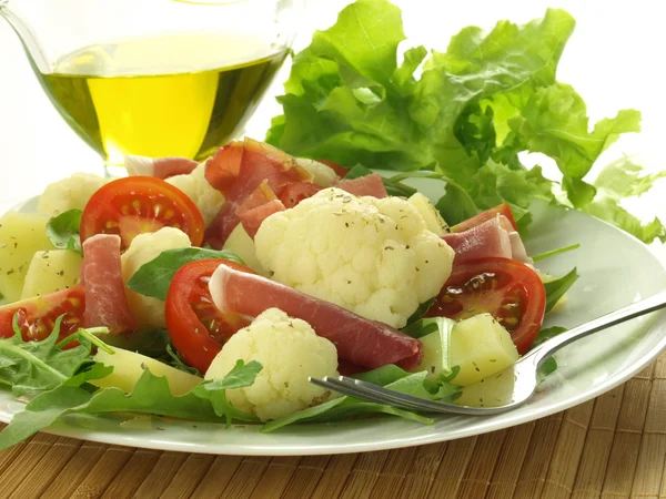 Легкий салат — стоковое фото