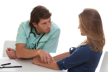 Doktor onun pateint ile flört etmek