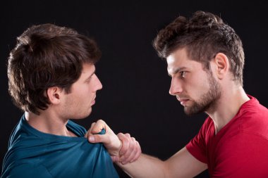 kızgın adam tehdit