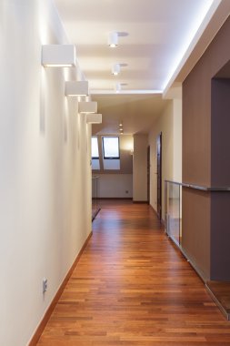 Grand design - hallway