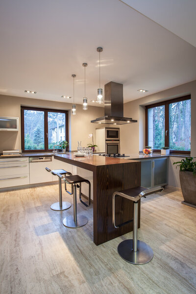 Травертин дом - современная кухня
