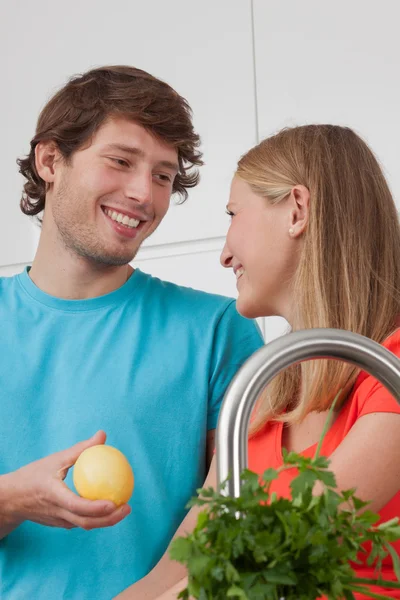 Förbereda lunch — Stockfoto