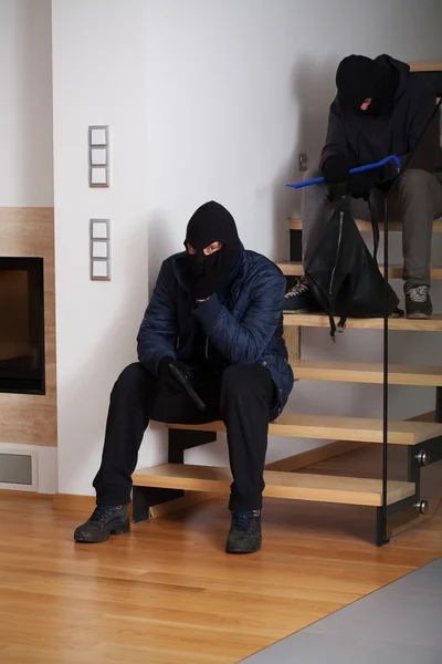 Two bored burglars — Stock Photo, Image