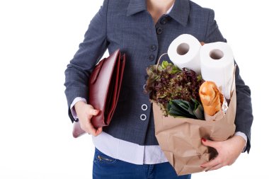 iş kadını bakkal alışveriş