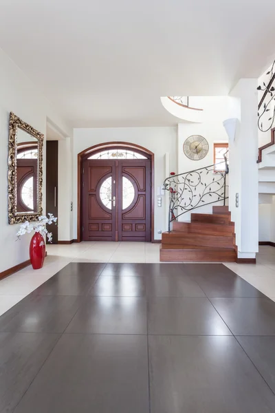 Classy house - Entry — Stock Image Classy house - Entry Royalty Free Stock Images