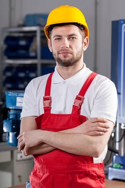 Production worker in factory — Stock Photo, Image