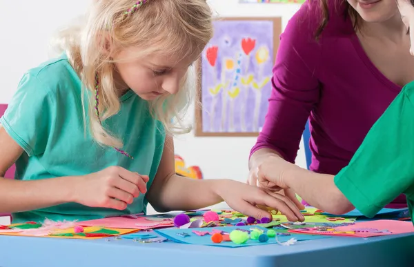 Trabajo creativo en el jardín de infancia —  Fotos de Stock