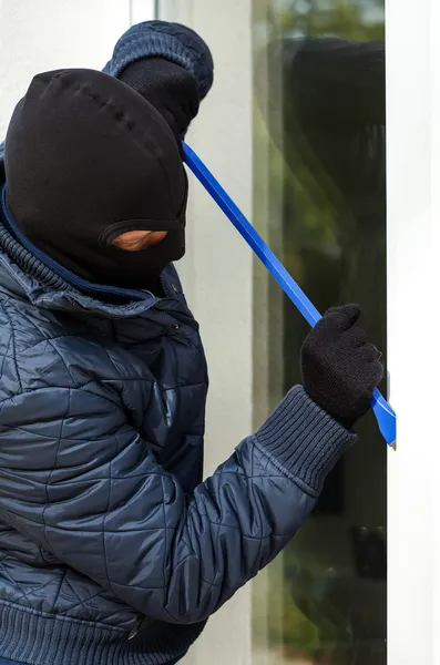 Fighting with window — Stock Photo, Image