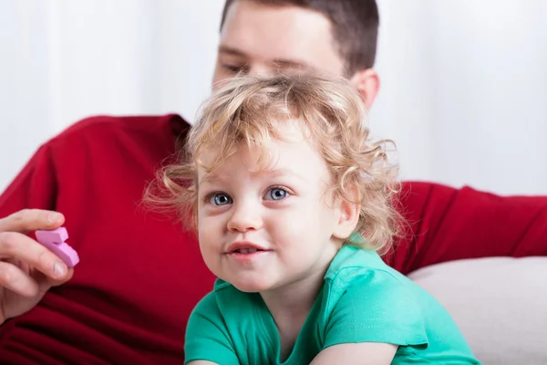 Pappa och son spendera tid tillsammans — Stockfoto