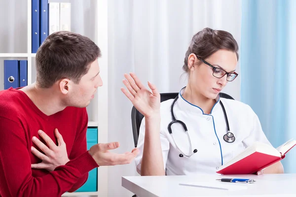 Appointment at the doctor — Stock Photo, Image