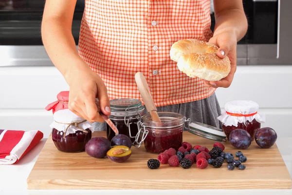 Mermelada casera multifruta nutritiva — Foto de Stock