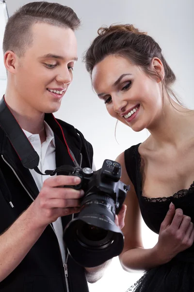 Model and photographer — Stock Photo, Image