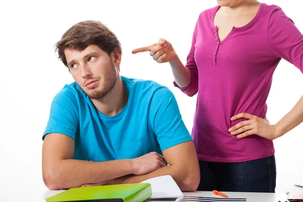 Teacher giving notice to student — Stock Photo, Image