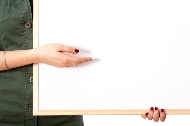 kadın gösteren kurulu