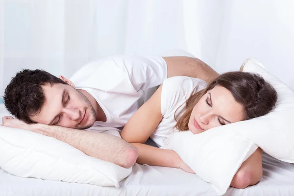 Beautiful couple sleeping — Stock Photo, Image