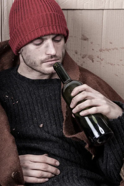 Homeless addicted to alcohol — Stock Photo, Image