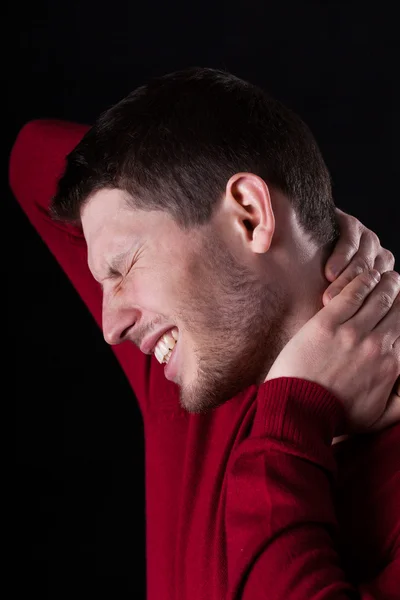 Homme avec douleur au cou — Photo