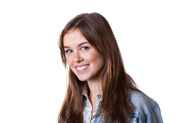 Dişlek gülüşlü kız