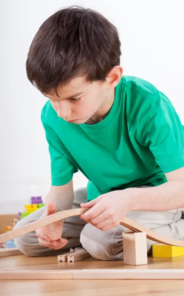 Junge hat Spaß — Stockfoto