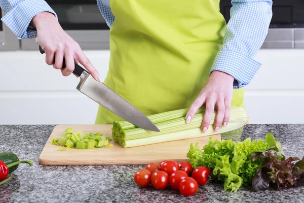 Casalinga tagliato porro — Foto Stock