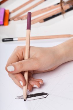 kadının el çizimi closeup 