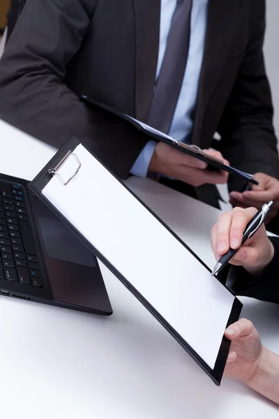 Taking notes on a meeting — Stock Photo, Image